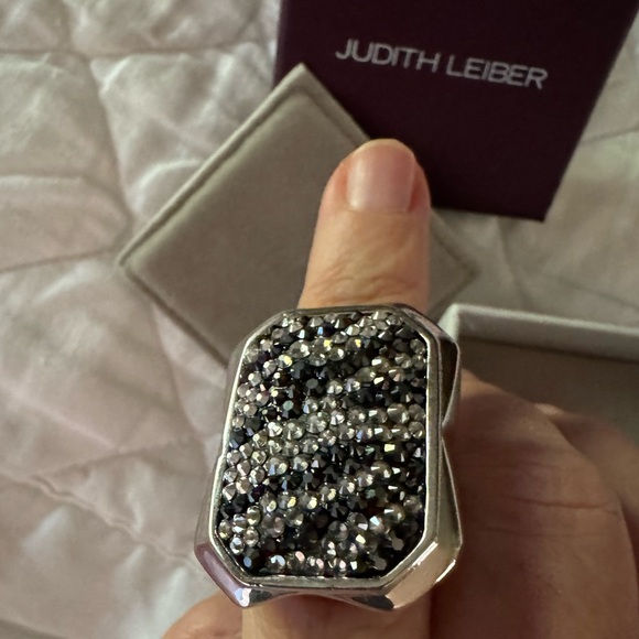Judith Leiber Papa Print Zebra Pave Ring, 6, NWT Full Inclusion, Box & Packaging - Picture 7 of 10